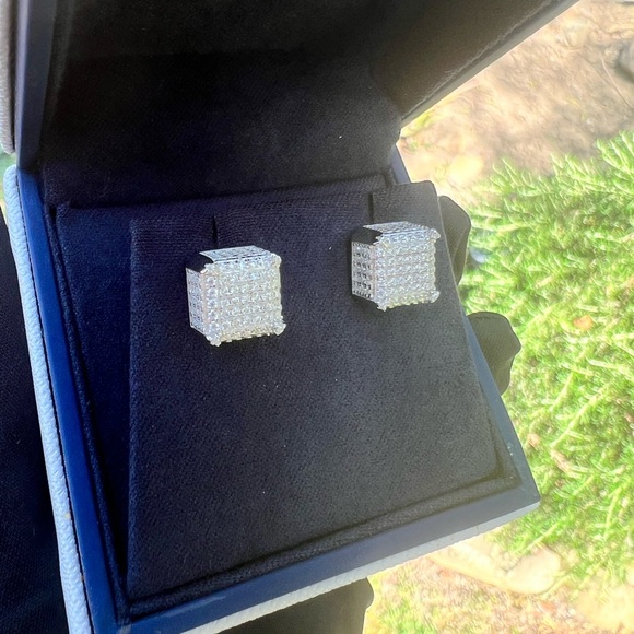 New Moissanite Screw Back Earrings 1.08CT, 18K White Gold Plated Sterling Silver - Picture 11 of 17